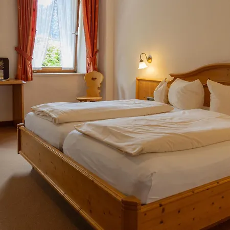 Hotel Postgasthof, Rote-wand