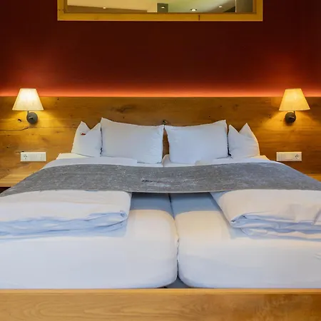 Hotel Postgasthof, Rote-wand