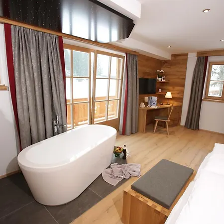 Postgasthof, Rote-wand Hotel *