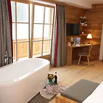 Hotel Postgasthof, Rote-wand *