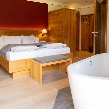 Postgasthof, Rote-wand Hotel