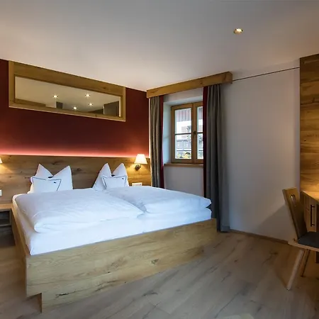 Postgasthof, Rote-wand *