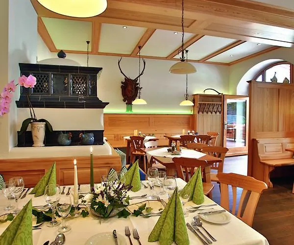 Postgasthof, Rote-wand Hotel